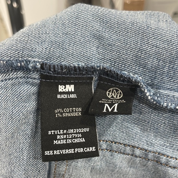 Jean Overall Dress with Front Zipper - Picture 4 of 4